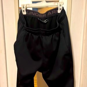 Mens size medium under Armour joggers